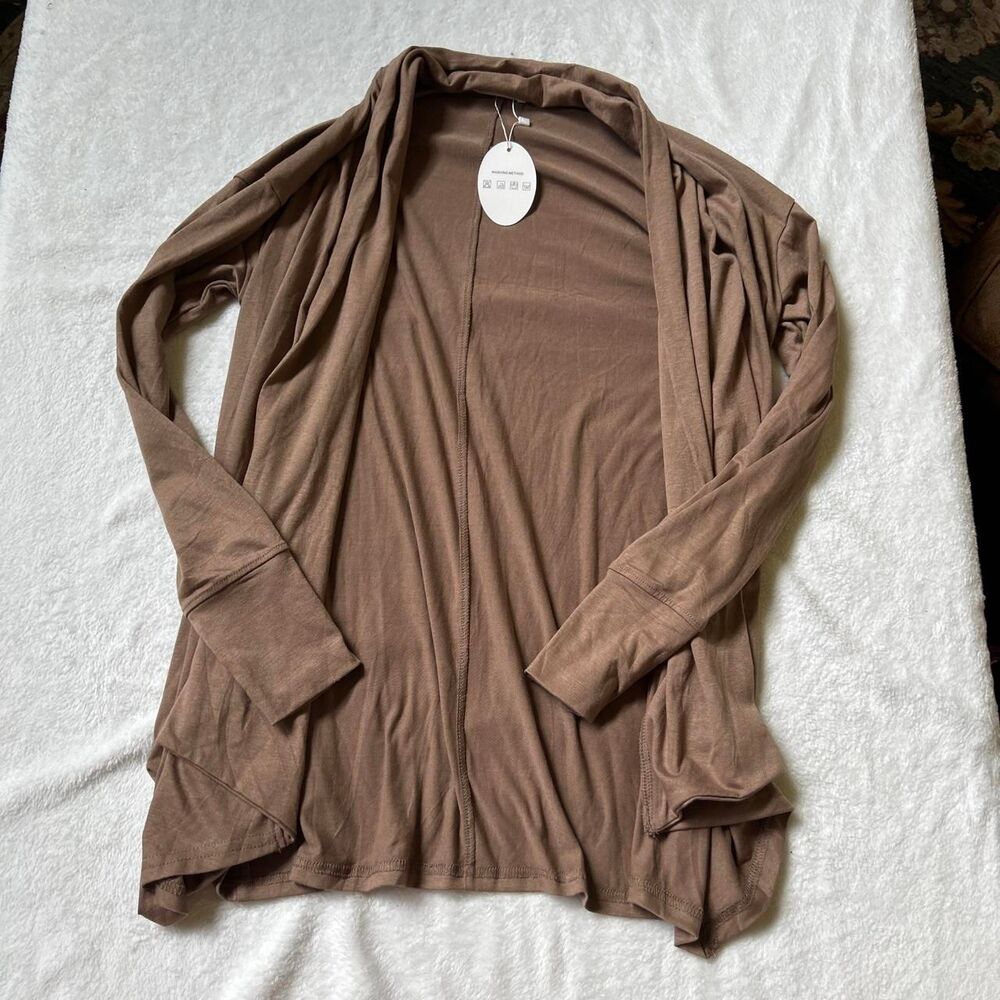 Brown long sleeve cardigan with a relaxed pockets fit women's small nwt